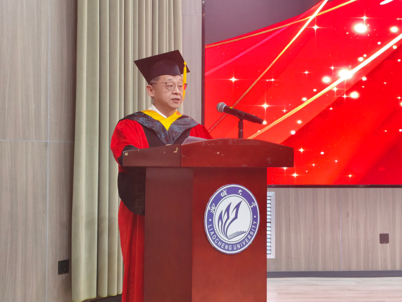 毕业典礼11.png